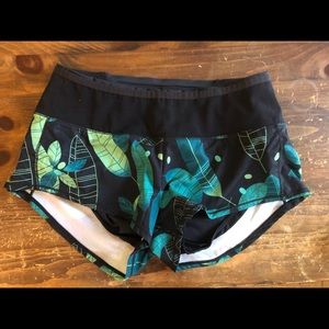 Like new Oiselle Roga running shorts! Just like lululemon speed short size 2!